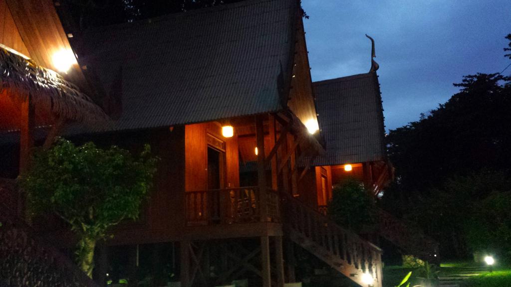 Lanna Ban Hotel Puerto Viejo de Talamanca 外观 照片