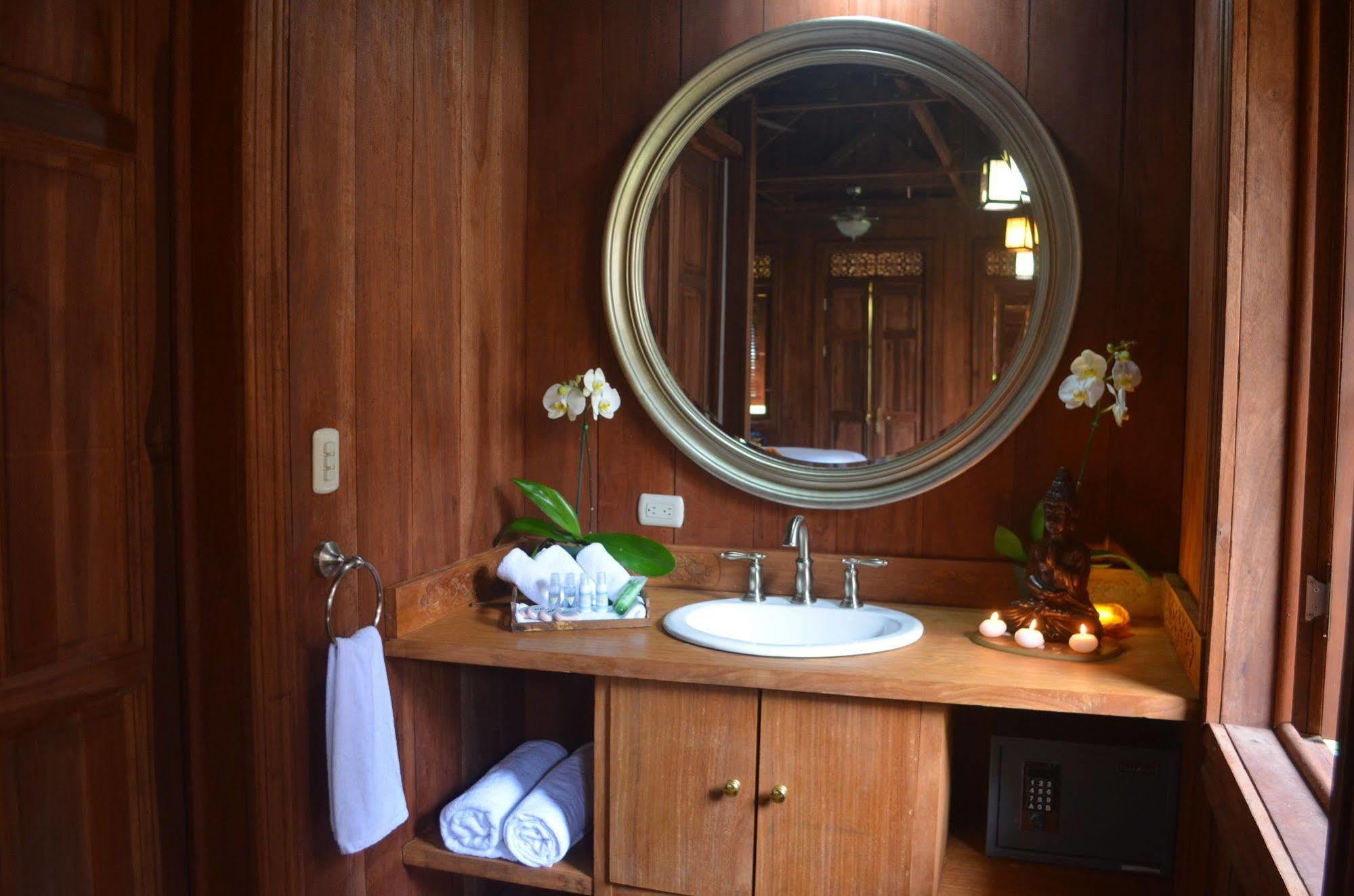 Lanna Ban Hotel Puerto Viejo de Talamanca 外观 照片